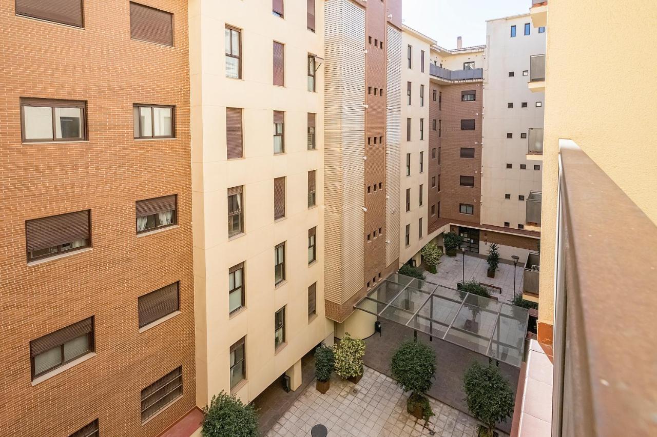 Bhost - Colon Lejlighed Málaga Eksteriør billede